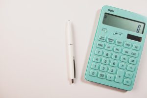 5 טעויות מס שכל עצמאי עושה ב-2026 – רו"ח קרלוס ששון מסביר איך לתקן